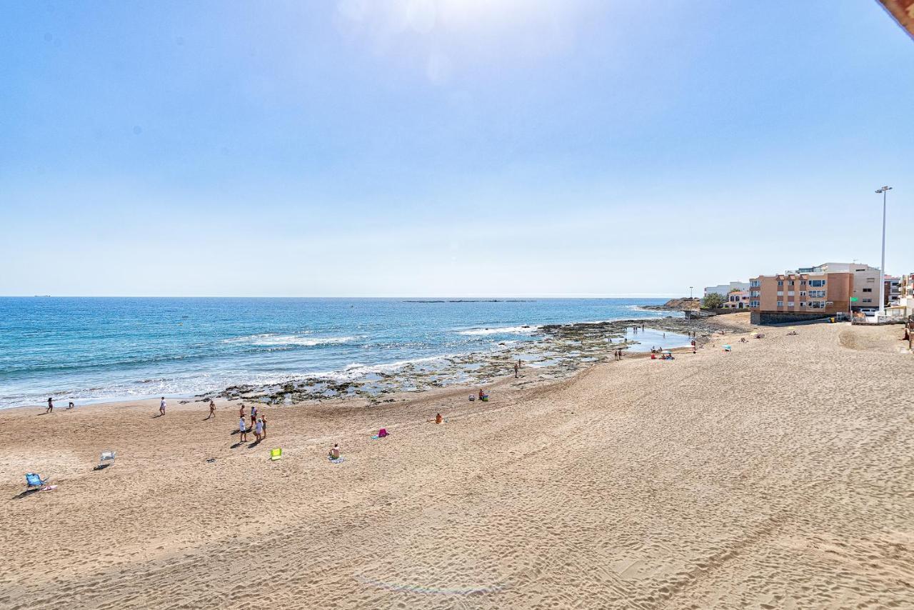 Apartament Renovated On Beach. *