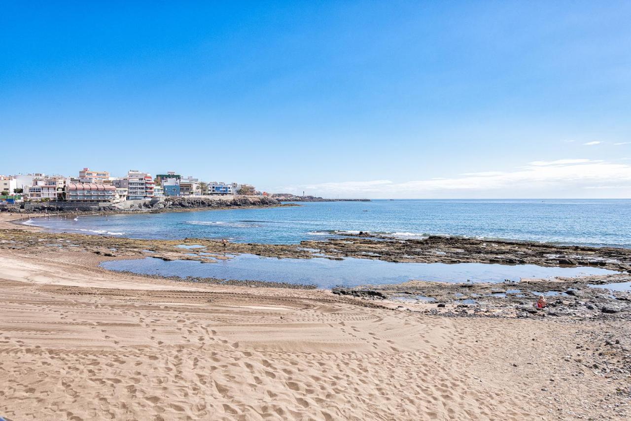 Renovated On Beach. Apartment *