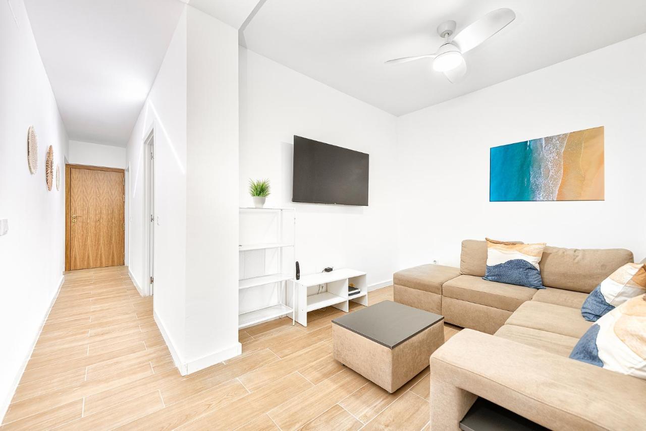 Renovated On Beach. Apartament Salinetas