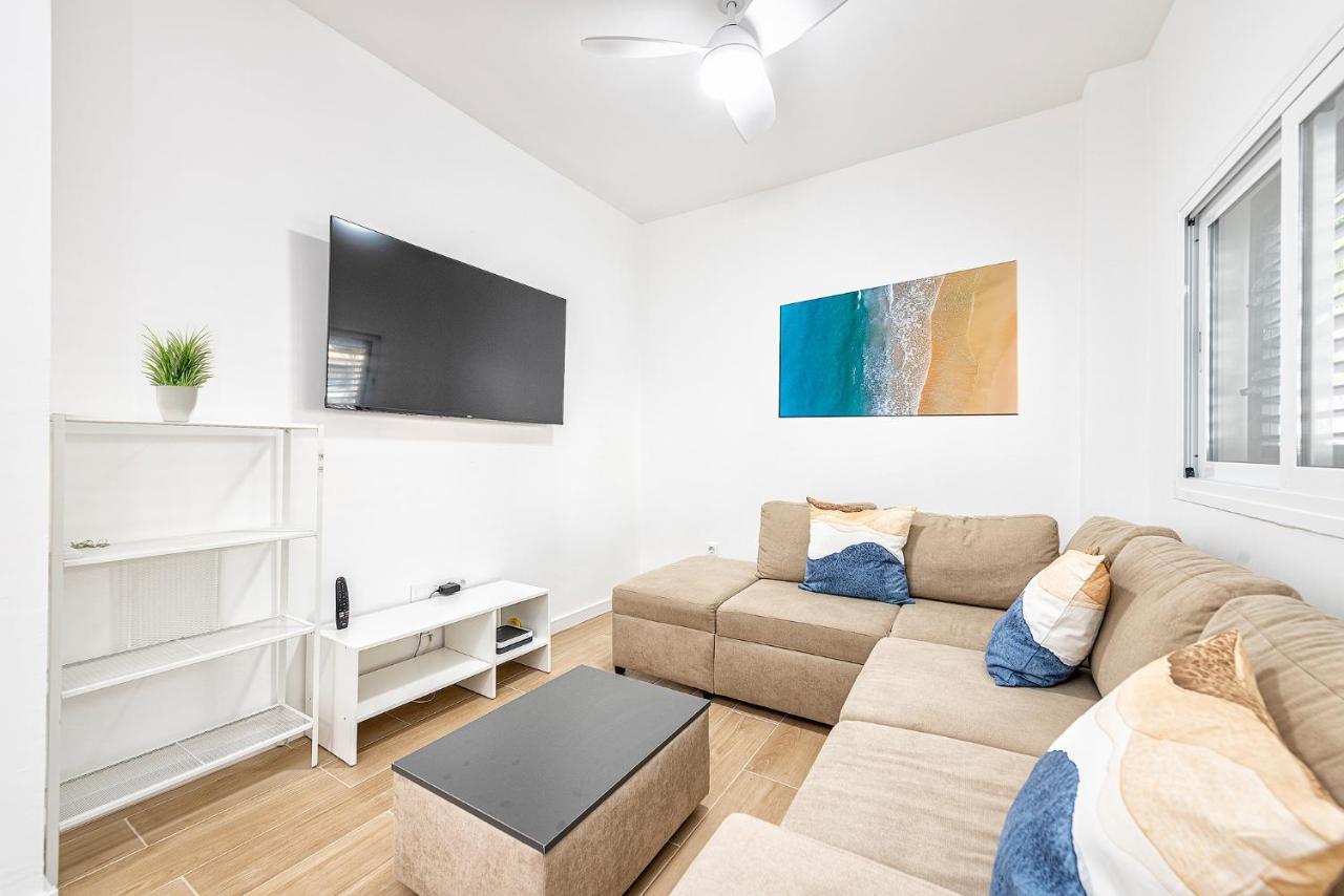 Renovated On Beach. Apartament