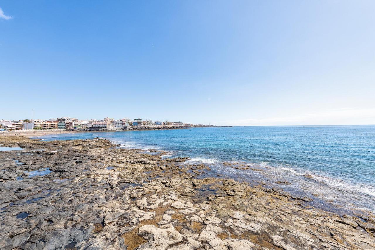 Renovated On Beach. Apartament *